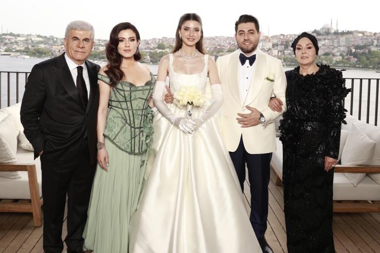 Said Safi-Betül Berran Ortanç: Görkemli Bir Düün Töreniyle Hayatlarn Birletirdiler.